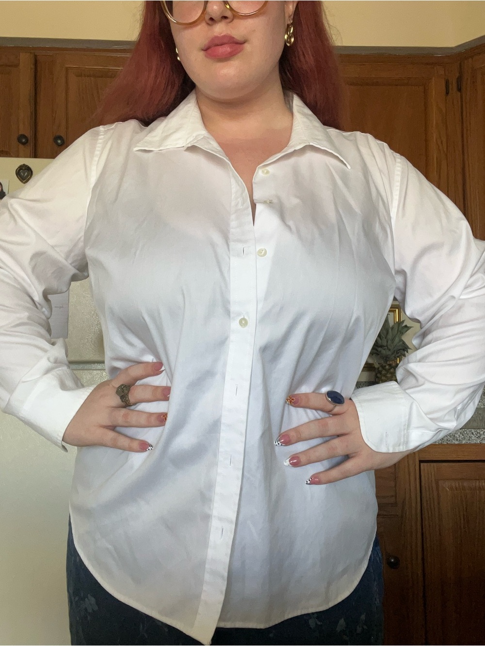 Classic White Button-Down Shirt - Picture 4 of 7